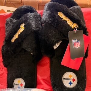 NFL Steelers Black and Gold Slippers